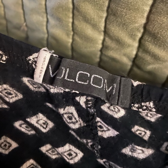 Volcom Micro Shorts - Picture 9 of 11